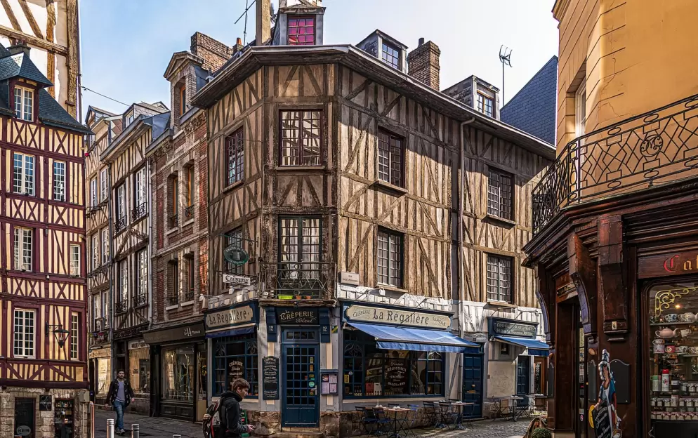 Rouen - Rouen-France_1872.jpg